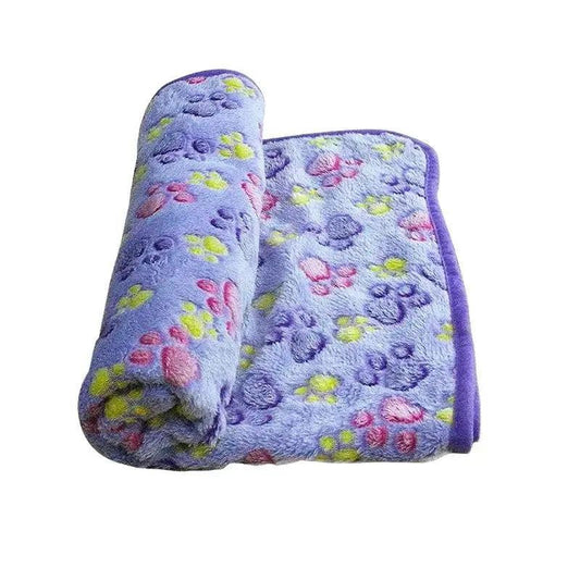 Cozy Cartoon Paws Pet Blanket - The Perfect Soft Mat for Dogs and Cats.